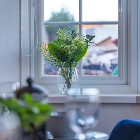 New 4br Family Sleeps 8 -10 People With Free Parking And Contractors Welcome Birmingham